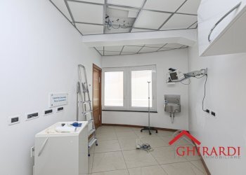 8.1 STANZA 7.jpg - Apartment Via Sabotino 8, Genova (neighborhood Pegli) - photo 26