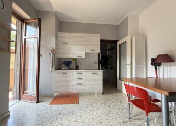 IMG_5525.jpg - Four-room apartment Via Riccardo Zandonai 19, Torino (neighborhood Regio Parco) - photo 9