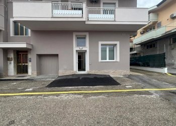 Office Via Don Luigi Sturzo, Montesilvano - photo 2