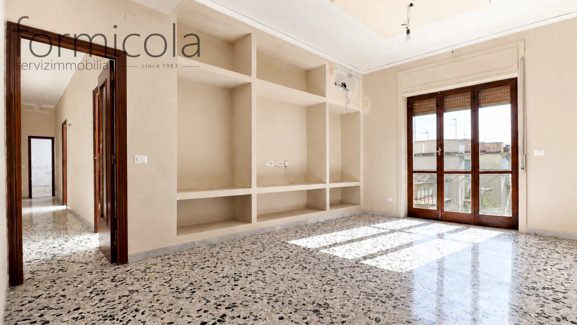 Apartment Portici - photo 2