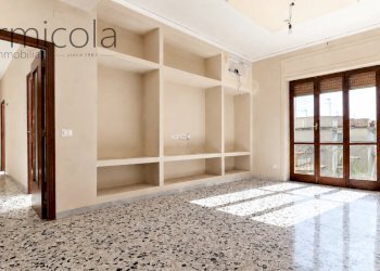 Apartment Portici - photo 2