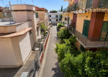 Apartment Portici - photo 10
