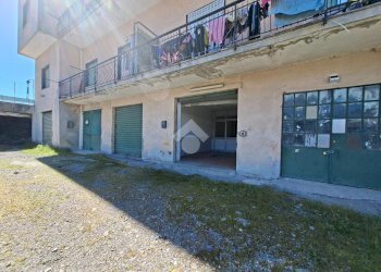 Warehouse Località Via Isorelle, Savignone - photo 2