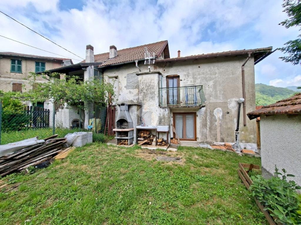 Semi-detached house Via Semino Bastia, Busalla - photo 1
