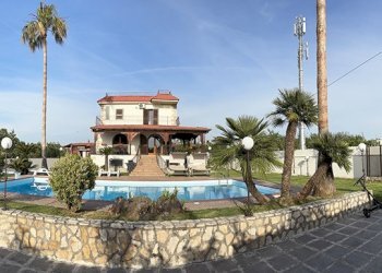 Villa via Masseria Vecchia, 108, Giugliano in Campania - photo 5