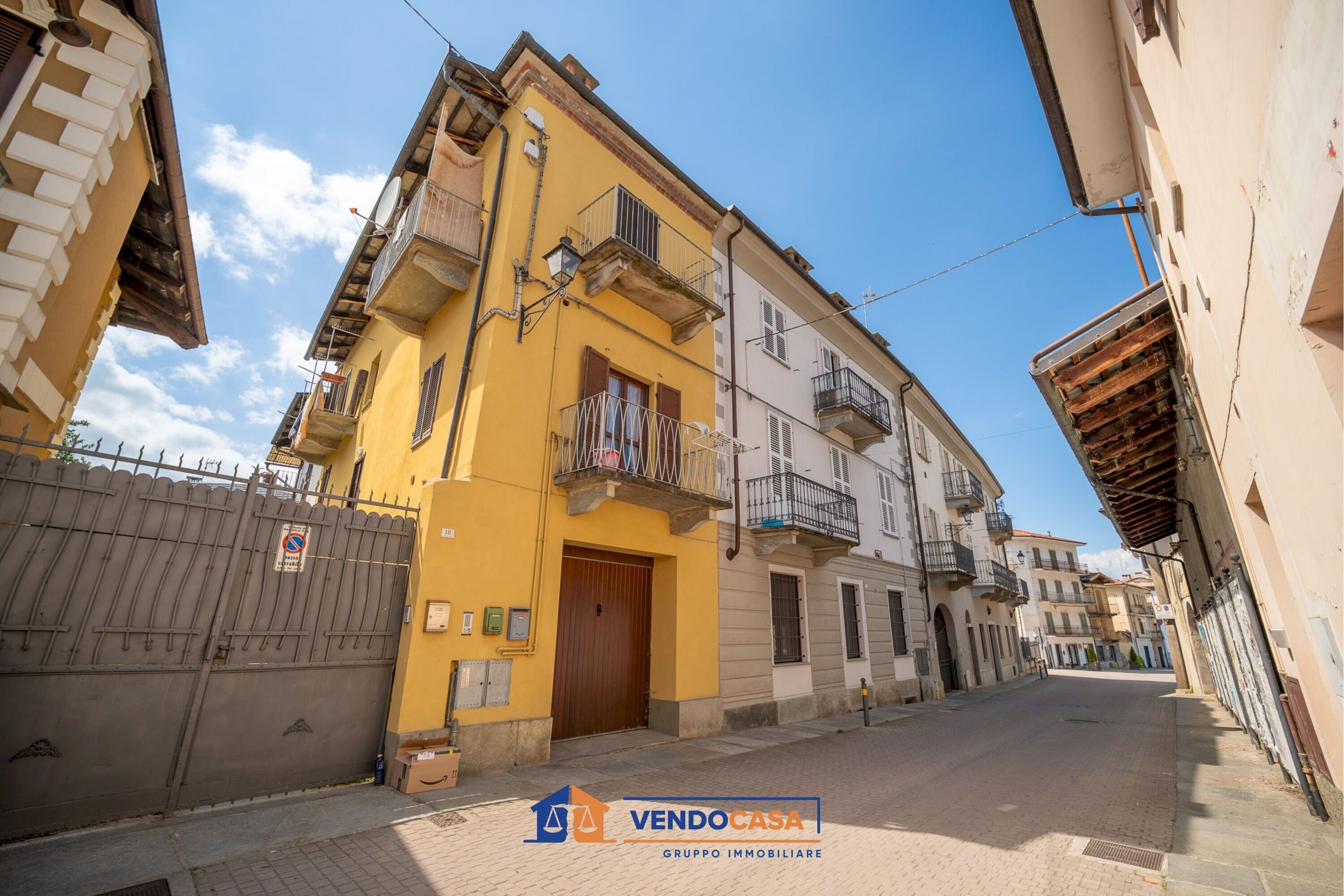 Three-room apartment Bagnolo Piemonte - photo 1