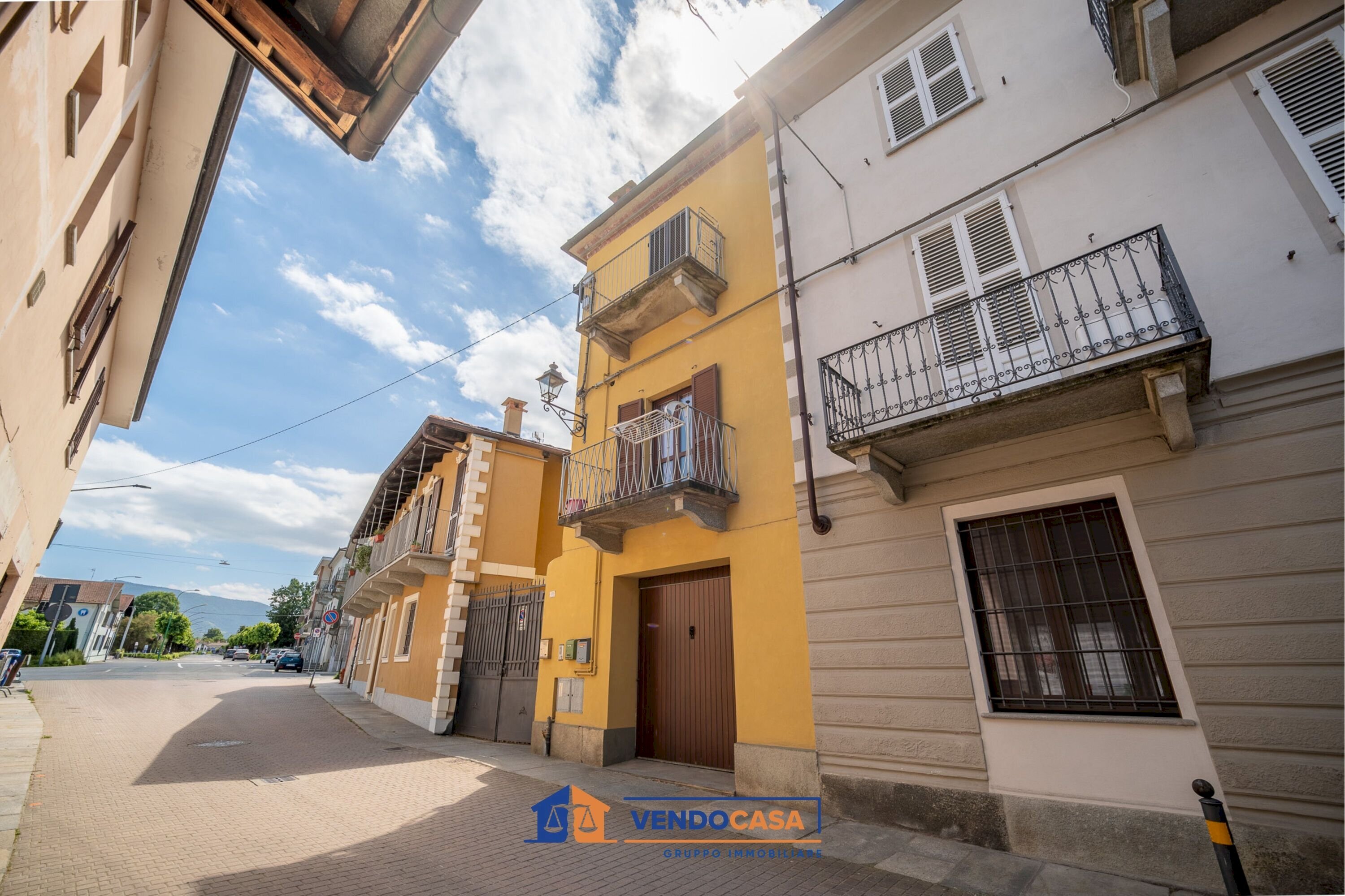 Three-room apartment Bagnolo Piemonte - photo 3