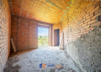 Casa indipendente Bagnolo Piemonte - foto 5