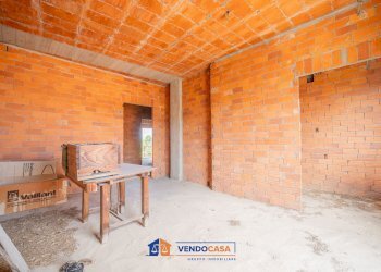 Casa indipendente Bagnolo Piemonte - foto 14