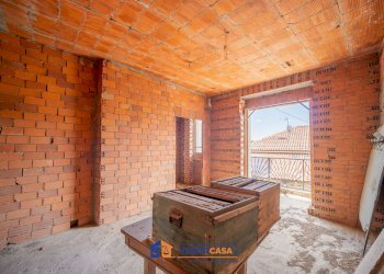 Casa indipendente Bagnolo Piemonte - foto 15