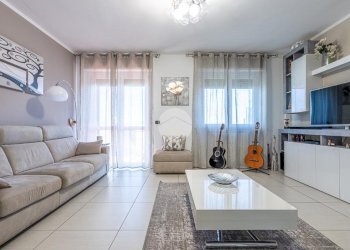 Four-room apartment Via Primo Levi, Collegno - photo 2