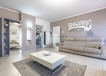 Four-room apartment Via Primo Levi, Collegno - photo 3