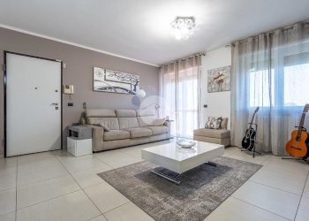 Four-room apartment Via Primo Levi, Collegno - photo 4