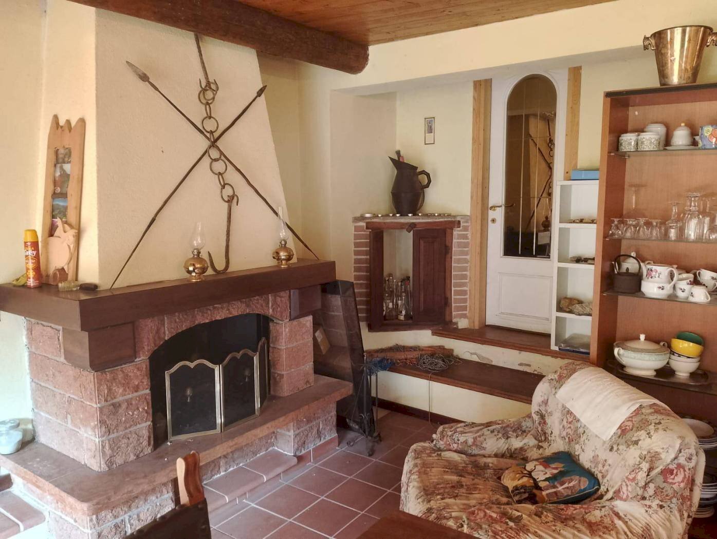 Villa Via Martiri di Gordale, Castel Vittorio - photo 2