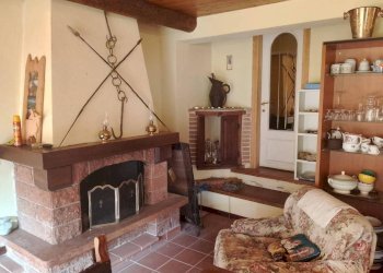 Villa Via Martiri di Gordale, Castel Vittorio - photo 2