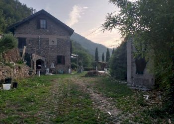 Villa Via Martiri di Gordale, Castel Vittorio - photo 7