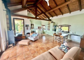 Zona giorno - Trilocale Via Ca' Intersenga, 3, Vignale Monferrato - foto 5