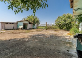 Semi-detached house Via Lavalle, 5, Vottignasco - photo 4