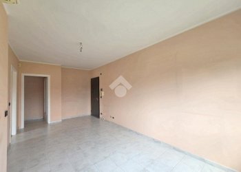 Three-room apartment Via Migliarone, Alpignano - photo 8