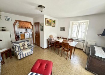 Apartment Località chiesa, Varese Ligure - photo 2