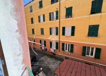 Two-room apartment Via Vado, Genova (neighborhood Sestri Ponente) - photo 3