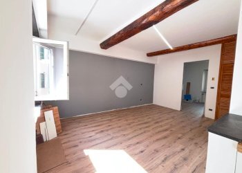 Two-room apartment Via Vado, Genova (neighborhood Sestri Ponente) - photo 10