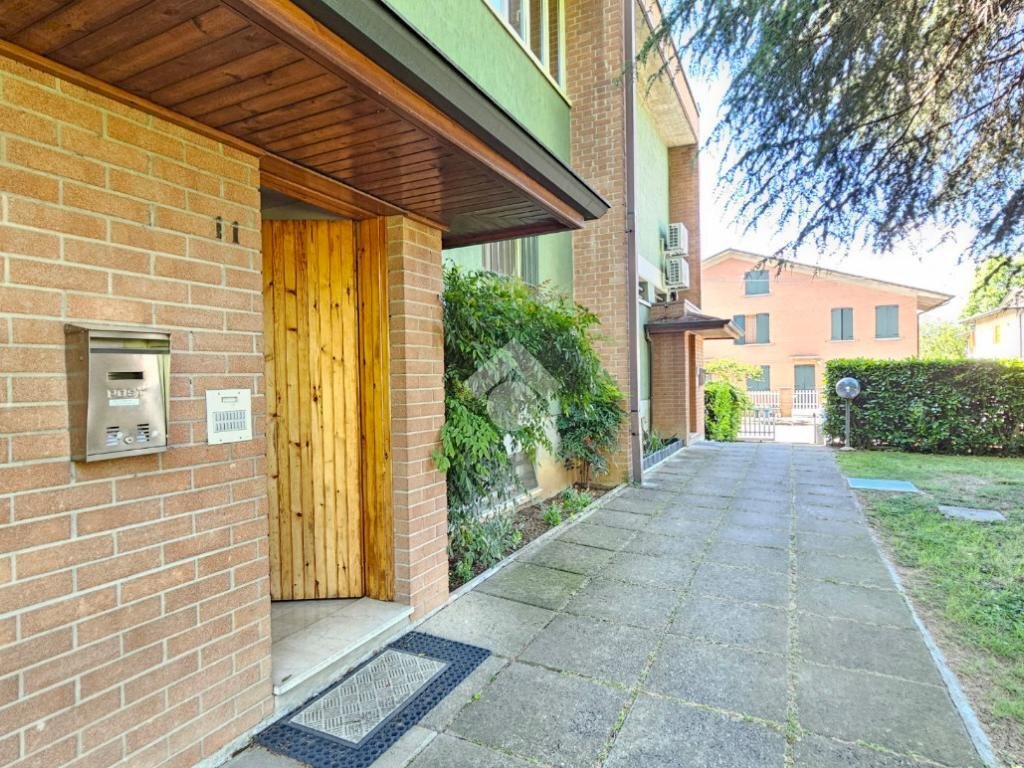 Villa a Schiera Via ciro menotti, Montecchio Emilia - foto 1