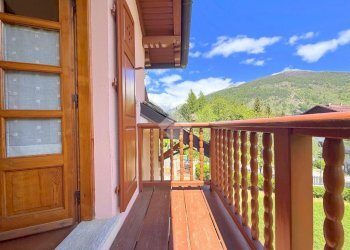 Three-room apartment Viale Bramafam, Bardonecchia - photo 14