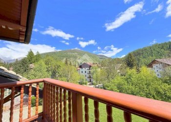 Three-room apartment Viale Bramafam, Bardonecchia - photo 15