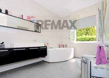 Bilocale VIA PER GALBIATE, 40 
 Imberido, Oggiono - foto 16