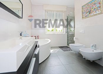 Bilocale VIA PER GALBIATE, 40 
 Imberido, Oggiono - foto 17