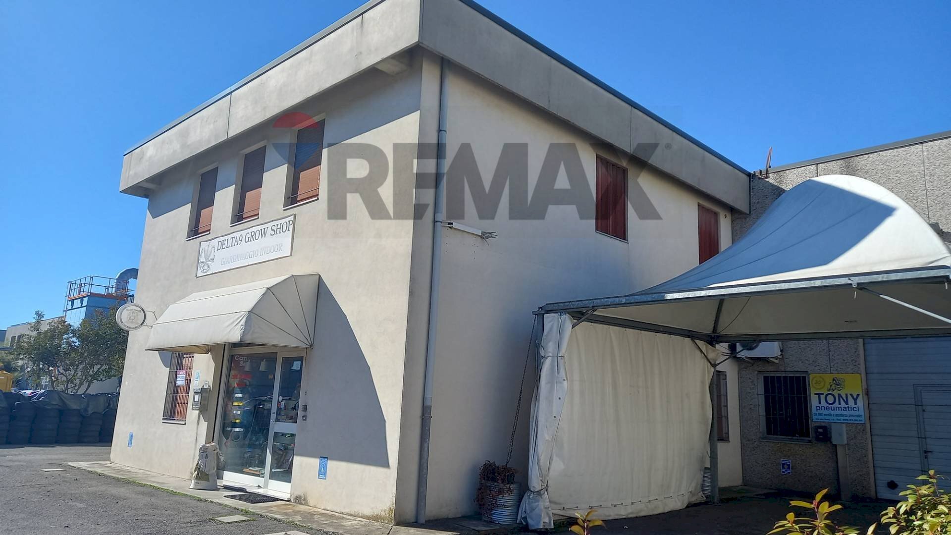 Shop Castelfranco Emilia, MO, Castelfranco Emilia - photo 3