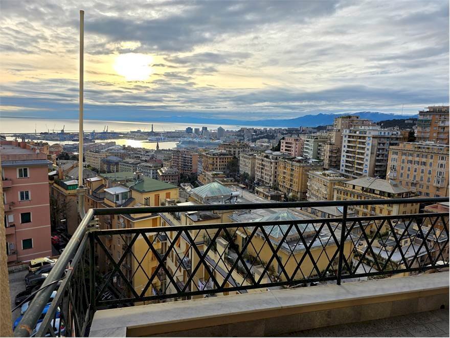 Apartment Genova (neighborhood Castelletto) - photo 1