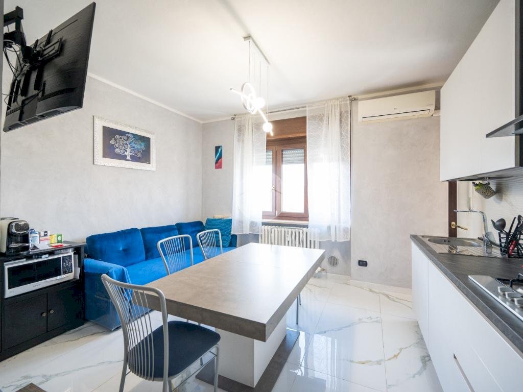 Three-room apartment Via Giuseppe Garibaldi, Volvera - photo 2