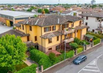 Three-room apartment Via A. Biasotto, Novellara - photo 25