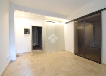 Shop Viale San Martino, Riccione - photo 2