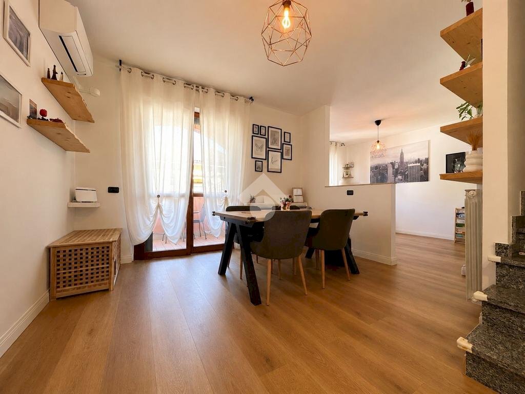 Two-room apartment Via Goffredo Mameli, Cameri - photo 1