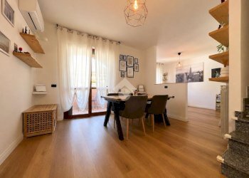Two-room apartment Via Goffredo Mameli, Cameri - photo 1