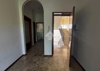 Three-room apartment Via Torrente Manubiola, Parma (neighborhood Montanara) - photo 2