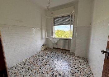 Three-room apartment Via Torrente Manubiola, Parma (neighborhood Montanara) - photo 6