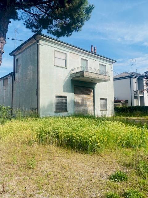 Foto 1 - Commercial Premises Via Chiesa
 
130/a, Ferrara - photo 1