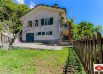 Facciata lato Ovest - Semi-detached house Loc. Rovieto Superiore
 
139, Stella - photo 2