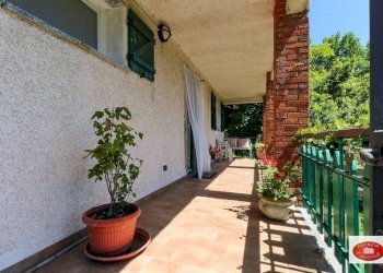 Porticato - Semi-detached house Loc. Rovieto Superiore
 
139, Stella - photo 4