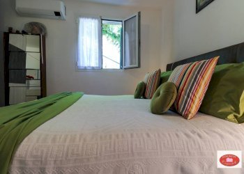 Camera da letto matrimoniale - Semi-detached house Loc. Rovieto Superiore
 
139, Stella - photo 11