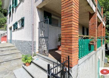 Scale di ingresso al porticato - Semi-detached house Loc. Rovieto Superiore
 
139, Stella - photo 28