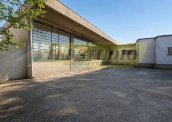 Foto 1 - Shed via libero grassi, Olginate - photo 1