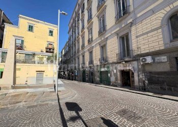 Foto 1 - Office Via Gennaro Serra, Napoli - photo 1
