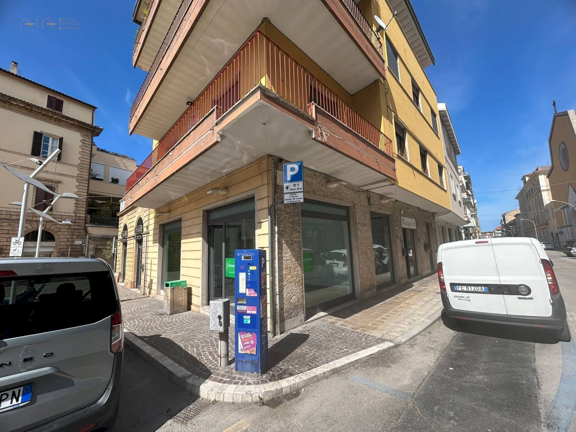 Foto 2 - Ufficio Piazza Cesare Battisti
9, San Benedetto del Tronto - foto 2