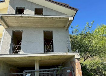 Foto 2 - Villa a Schiera C.da Luogo di Sasso, Montefalcone Appennino - foto 2