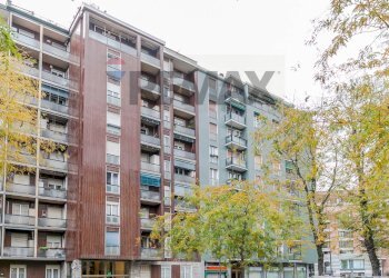 Edificio all\'aperto - Bilocale Via Pisanello
4, Milano - foto 1
